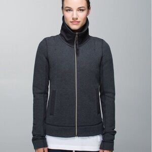 Lululemon En Route Gray Black Jacket Back Zipper Size 2